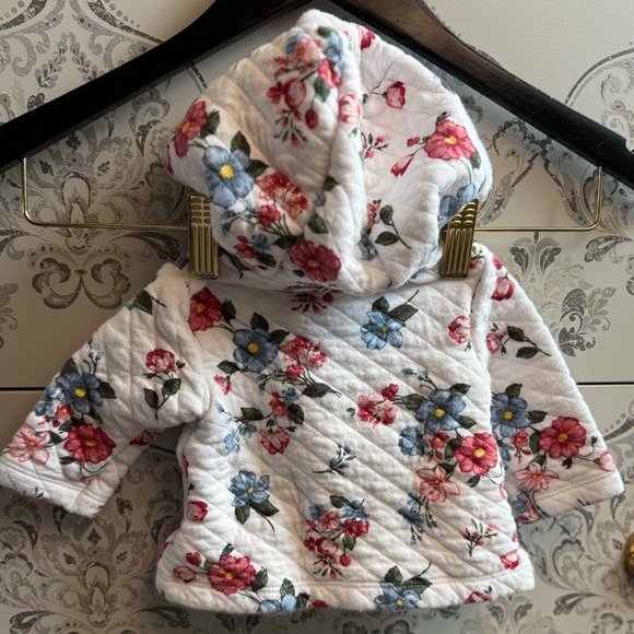 💥4/$20💥 💕🌸🩵 Carter's Quilted Floral Baby Girl’s Jacket Size 3 Months - Picture 4 of 10